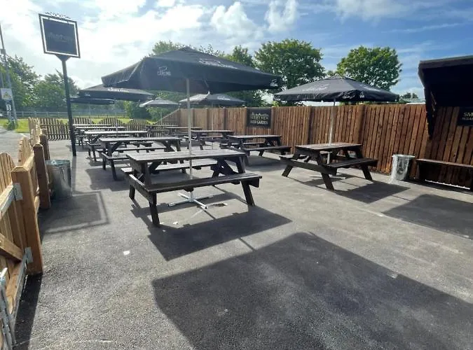 Mersey View Hotel & Pub