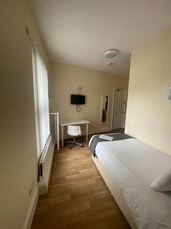 Hotel Mersey View & Pub